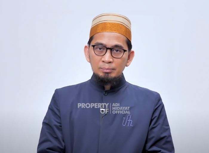 Ustaz Adi Hidayat Soal Buzzer: Dibenturkan dengan Istana dan Pemeluk Agama Lain