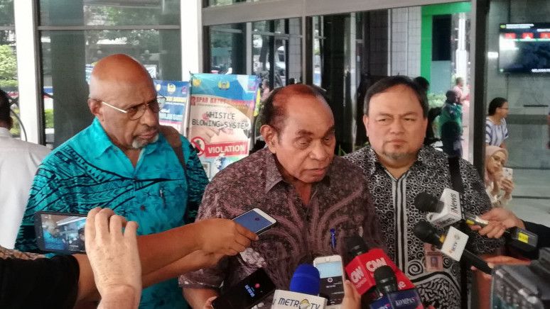 Freddy Numberi Harap Warga Papua Tak Terprovokasi Penganiayaan oleh Oknum TNI AU