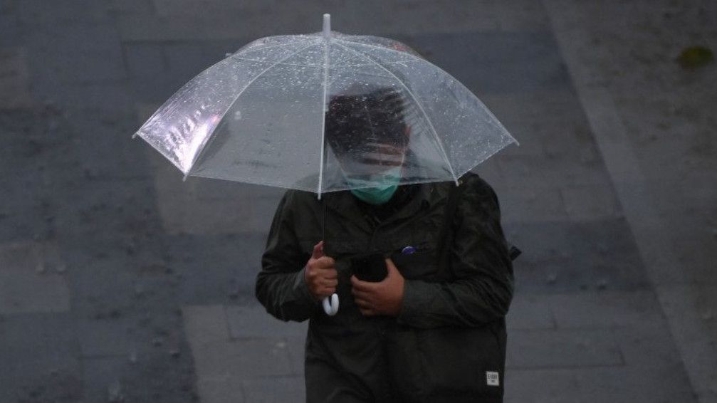 Waspadai Hujan Disertai Petir di Jakarta Selatan Hari Ini