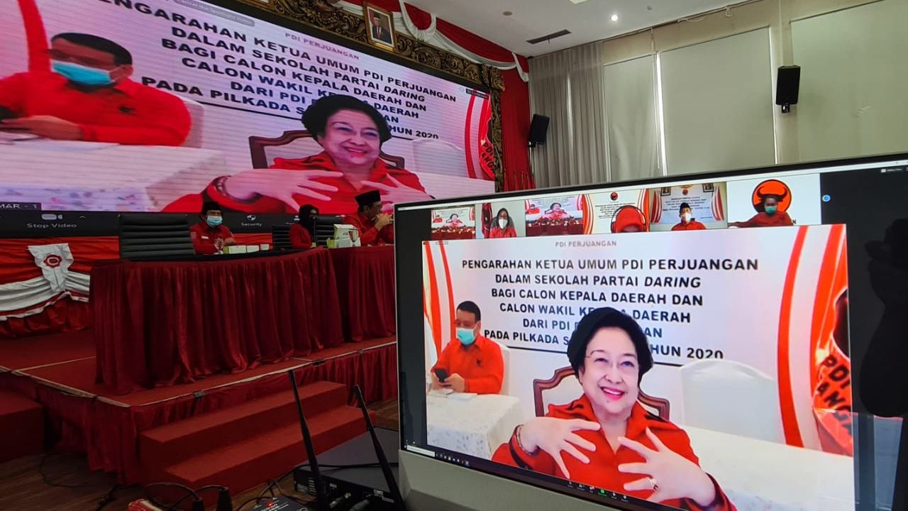 Megawati Ancam Pecat Kader yang Tak Solid Menangkan Eri-Armuji di Pilkada Surabaya