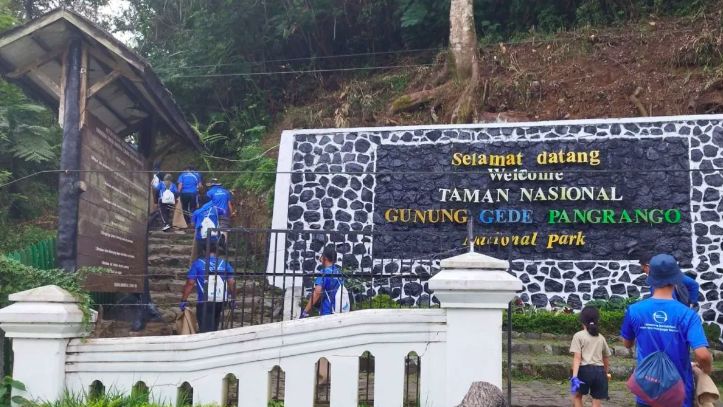 Setelah 3,5 Bulan Tutup, Pendakian Gunung Gede Pangrango Kembali Dibuka