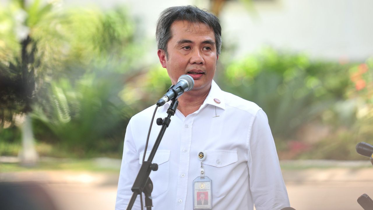 Mengenal Profil Bey Machmudin, Calon Pj Gubernur Jawa Barat