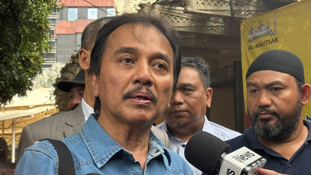 Roy Suryo Sebut Jokowi Orang Jahat karena Pakai UU ITE Laporkan Tudingan Ijazah Palsu