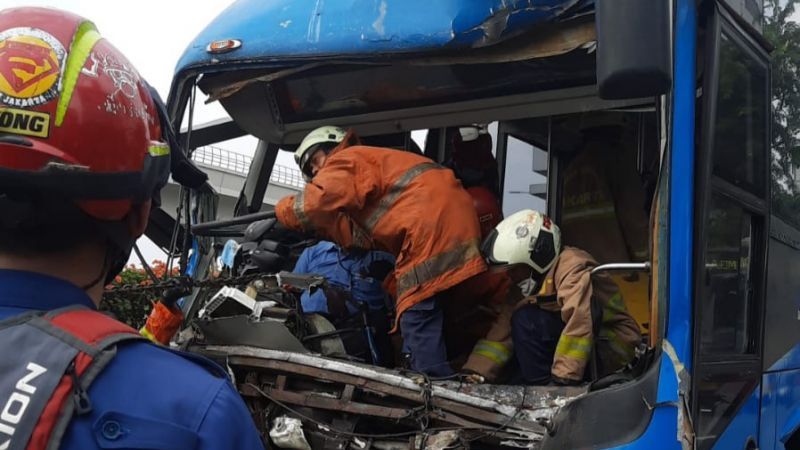 Buntut Tabrakan Bus, DPR Tegur TransJakarta: Utamakan Keselataman, Jangan Kejar Setoran