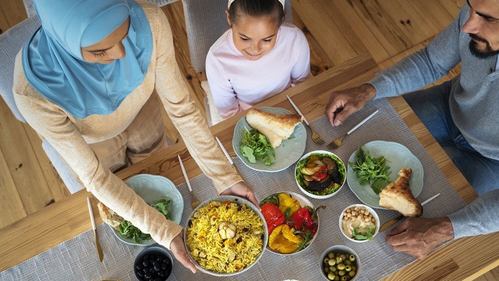 5 Ide Ngabuburit Anti Mainstream yang Bisa Dicoba di Rumah