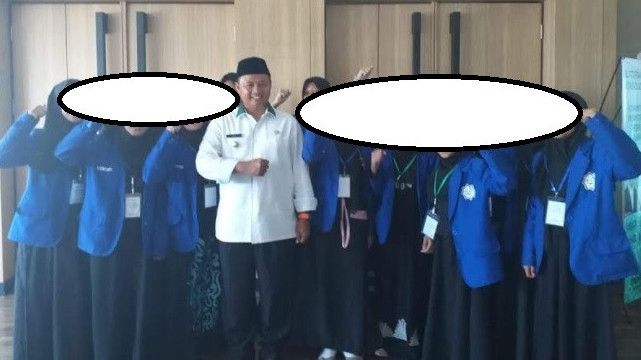 Beredar Fotonya Bareng Korban Pemerkosaan Herry Wirawan, Wagub Jabar: Saya Tidak Bisa Menghindar..