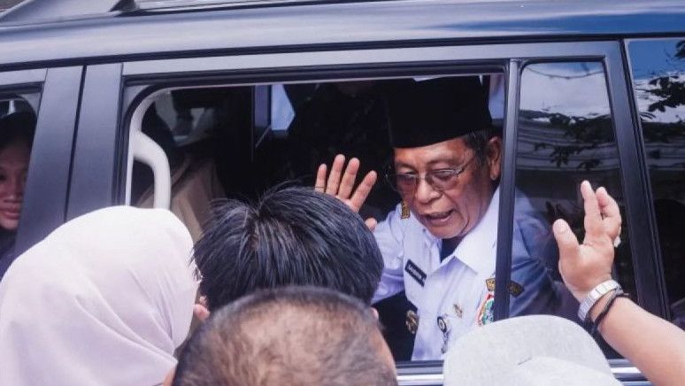 Paman Birin Mundur, Sekda Provinsi Kalsel Roy Rizali Anwar Ditunjuk Jadi Plh Gubernur