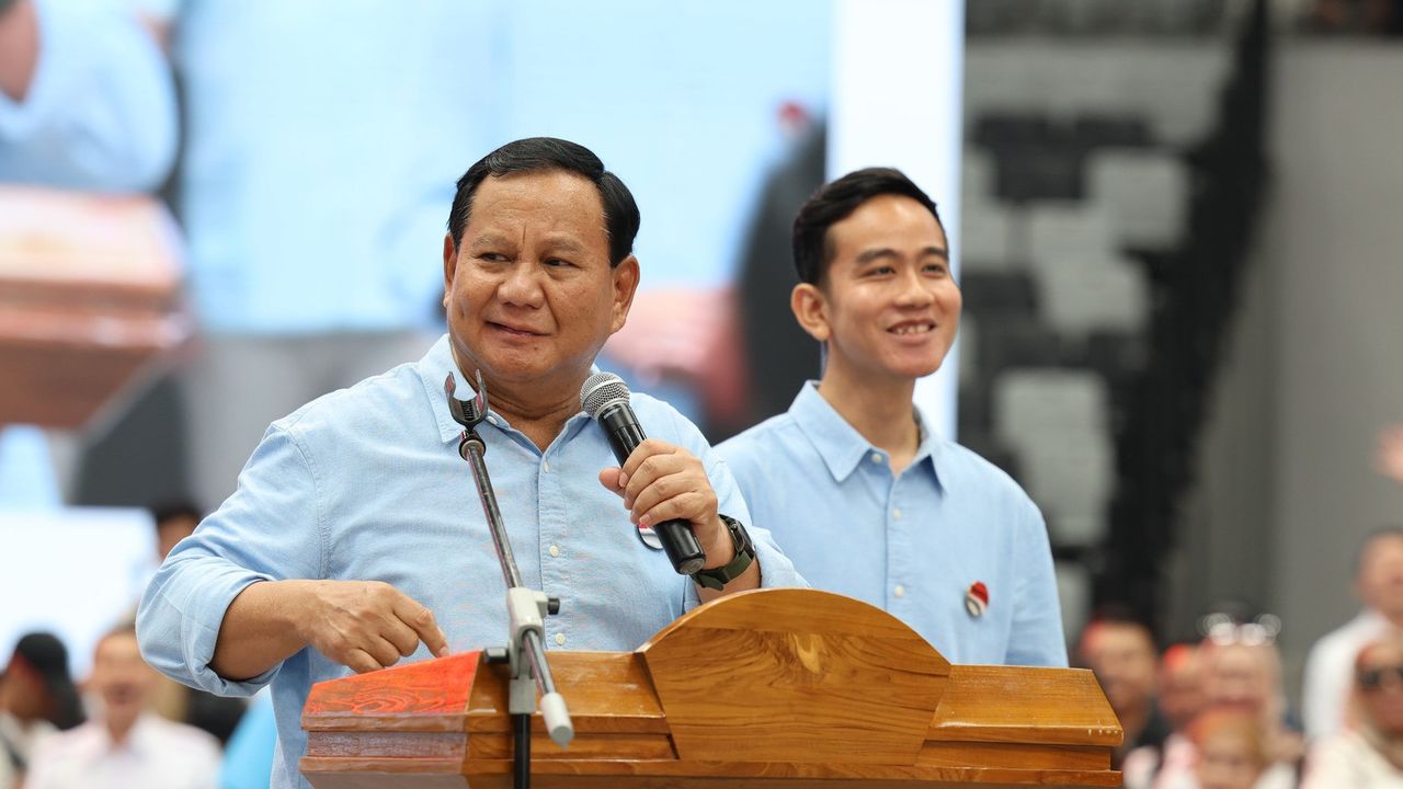 Momen MC Acara 'Silaturahmi Desa Bersatu' di GBK Diduga Kampanyekan Prabowo-Gibran