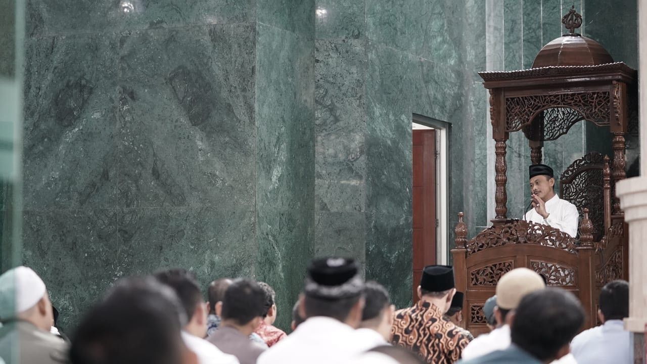 Profil Syamsi Ali, Imam Masjid di Amerika yang Menggertak Ade Armando, Dekat dengan Anies