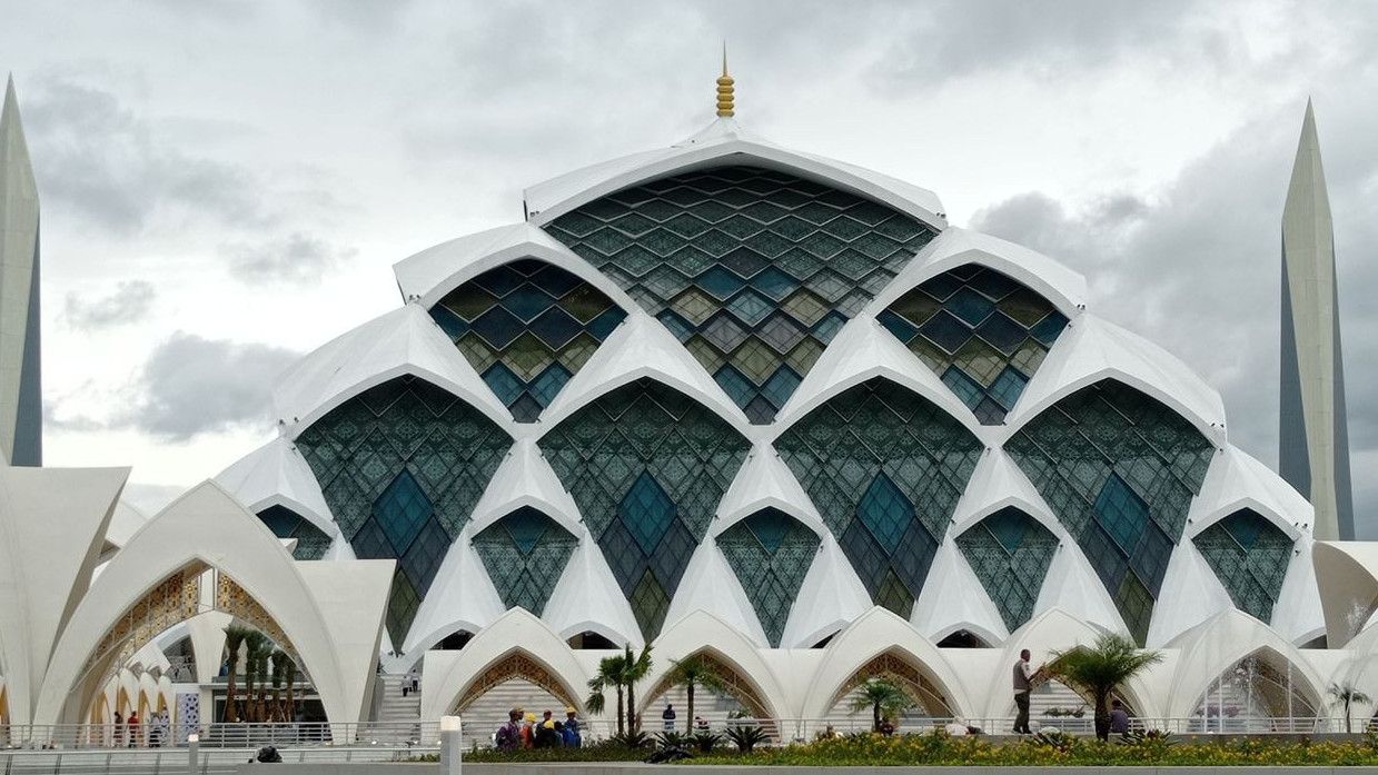Pembangunan Masjid Raya Al Jabbar Tak Perlu Dipermasalahkan, PKS: Fokus Benahi yang Kurang