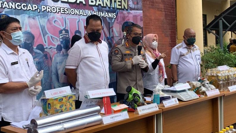Terbukti! Polda Banten Bongkar Mafia Minyak Goreng Curah dalam Kemasan