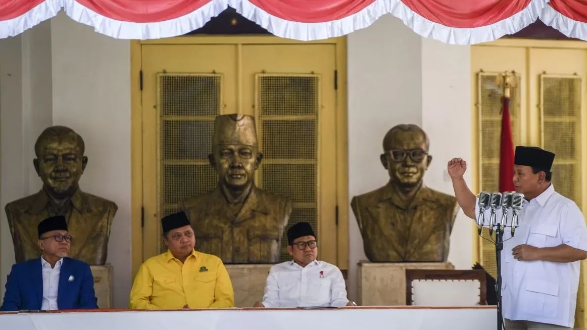 Pengamat: Dukungan Golkar dan PAN ke Prabowo Terkesan Buru-Buru, Terlihat Ada Kekuatan Besar yang Mendorong