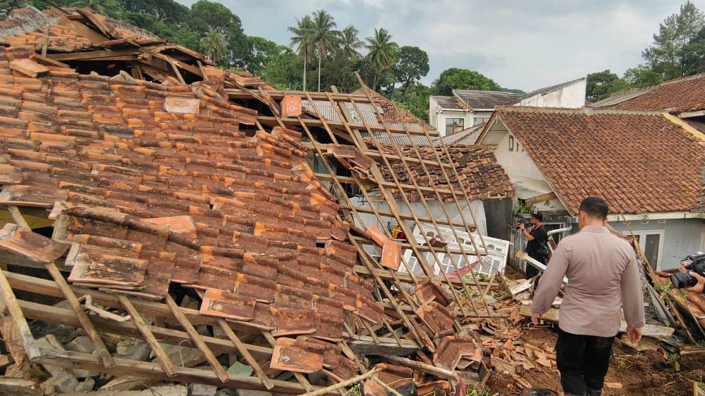 Dampak Gempa Bumi Cianjur, Puluhan Rumah di Bogor Rusak Berat