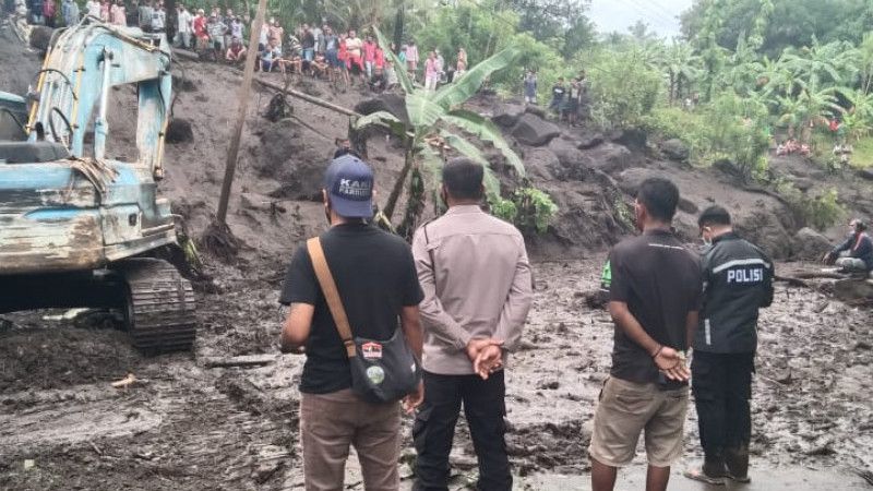 Banjir Bandang di Ngada Sebabkan 5 Rumah Tertimbun Longsor, 1 Balita Tewas
