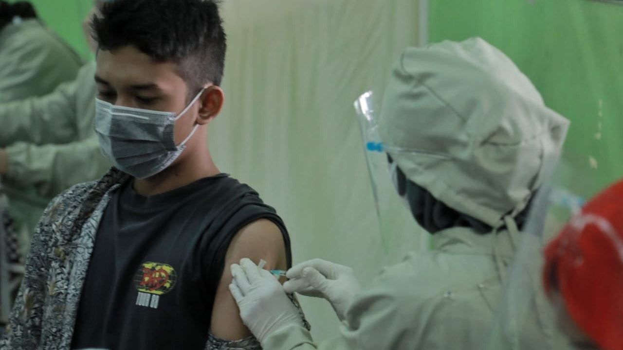 Vaksin Moderna Sudah Sampai Jakarta, Anies: Semuanya untuk Tenaga Medis