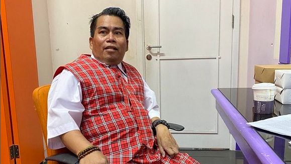 Pernah Pinjamkan Uang Rp80 Juta, Raffi Ahmad Kini Bantu Biaya Umrah Bopak Castello