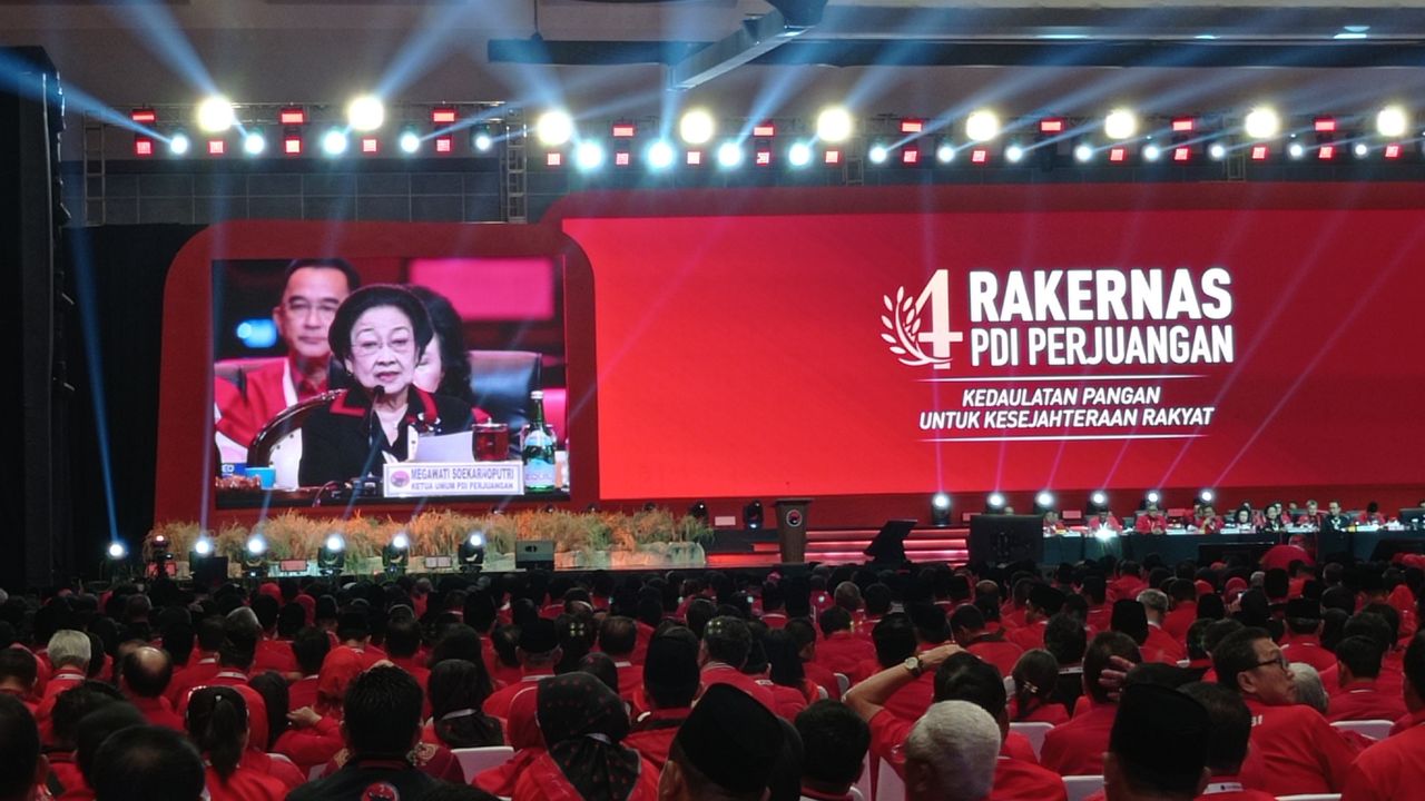 Megawati Heran Ada Narasi Prabowo Presiden Wakilnya Ganjar: Aku di Rumah Melongo!