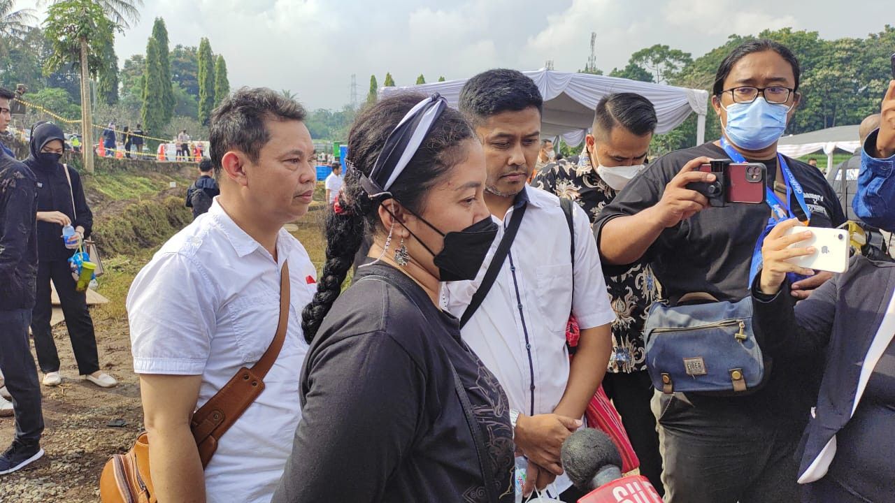 Ada Rara Pawang Hujan dalam Area Pemakaman Eril di Cimaung Bandung