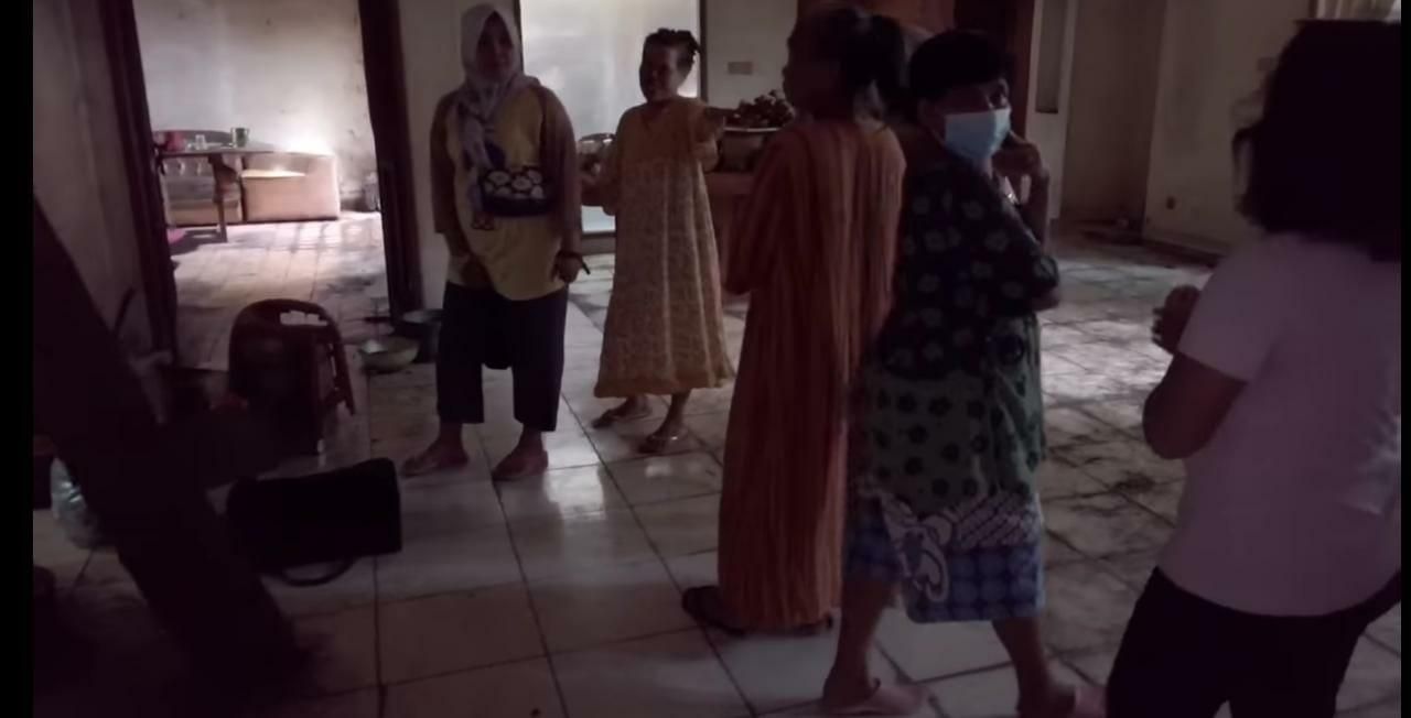 Rumah Ibu Eny dan Tiko (Foto: YouTube/Bang Satria)