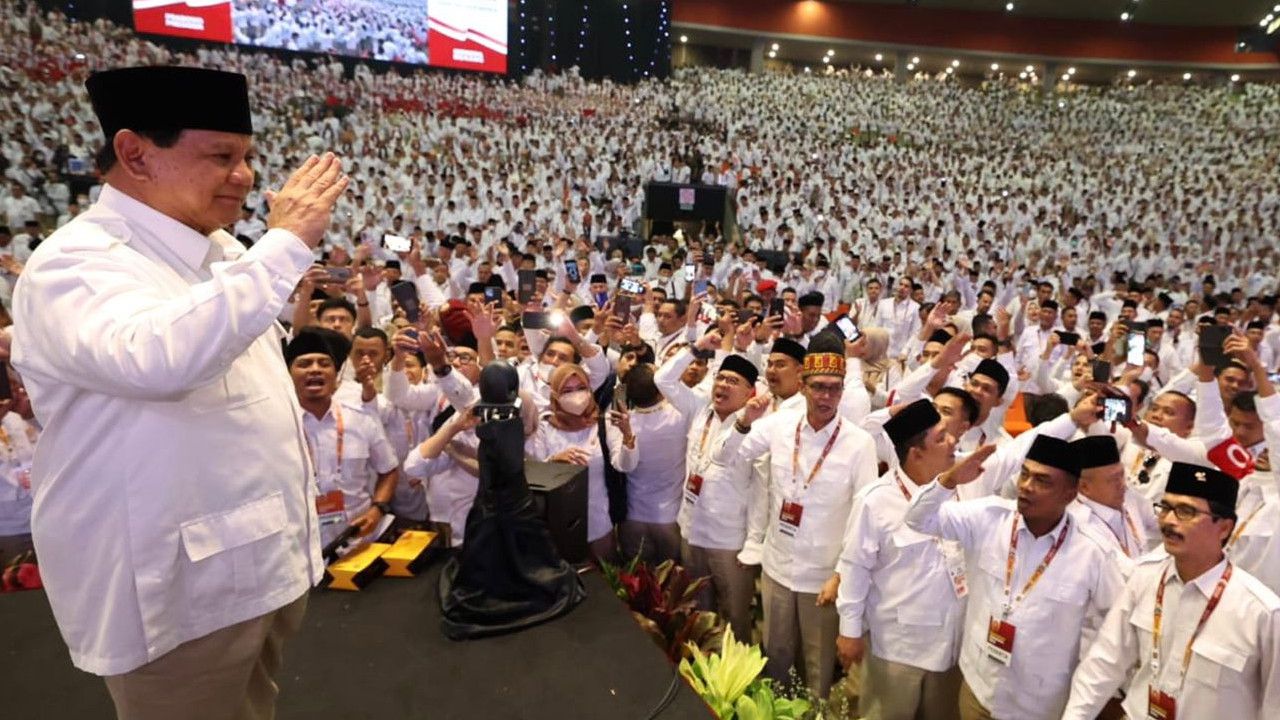 Pastikan Dukung Kepemimpinan Jokowi, Prabowo: Kata Orang, Saya Akan Kudeta