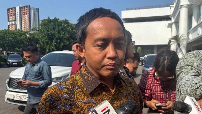 Wakili Kaesang Temui Prabowo, Raja Juli Bantah Isu Jokowi Dalang Kerusuhan Demo DPR