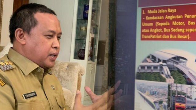 Ridwan Kamil Tetapkan Tri Adhianto Jadi Plt Wali Kota Bekasi
