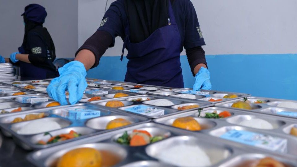 Penyaluran MBG untuk Sekolah Terdampak Abu Vulkanik Disetop Sementara