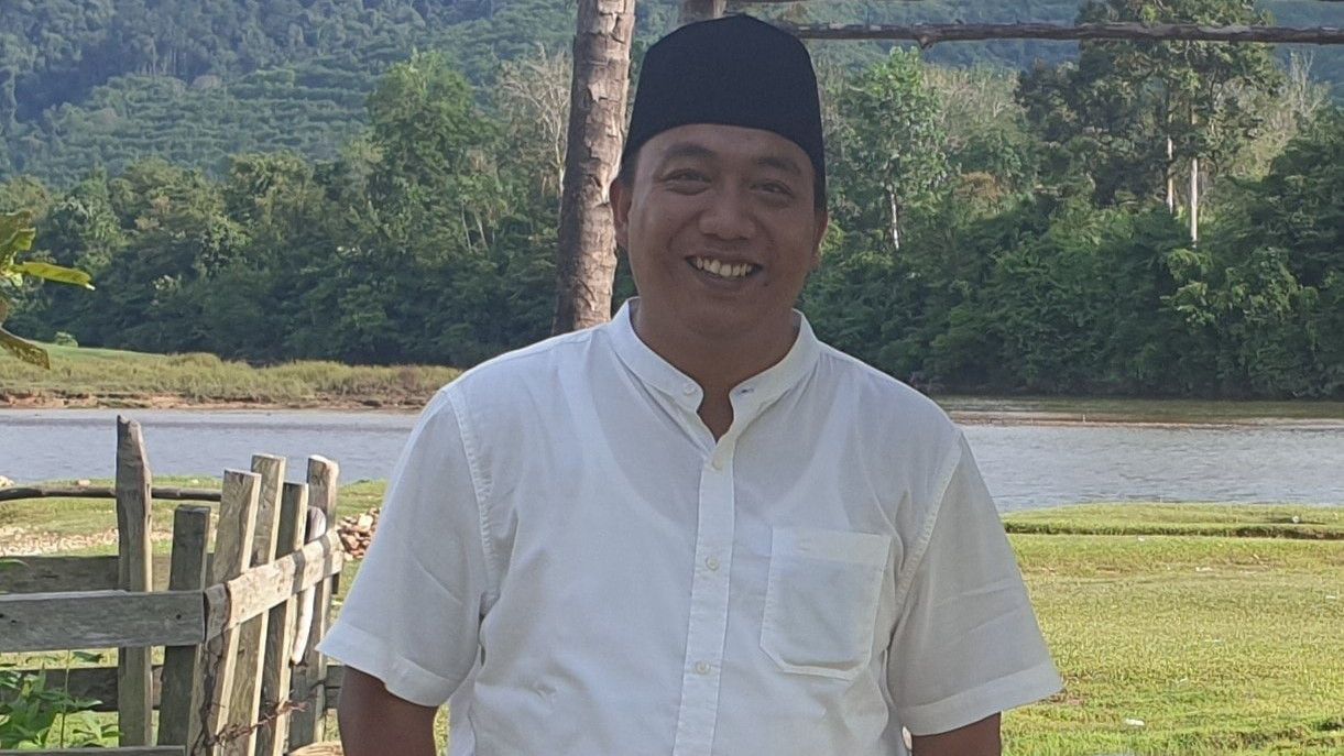 Bupati Situbondo Disorot, Dulu Nolak Diberi Alphard Kini Ngangguk Dikasih Fortuner