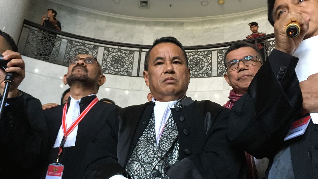 Tak Memihak Prabowo, Hotman Paris Sindir Hakim Saldi Isra dan Enny Nurbaningsih: Aneh Banget Ini Orang
