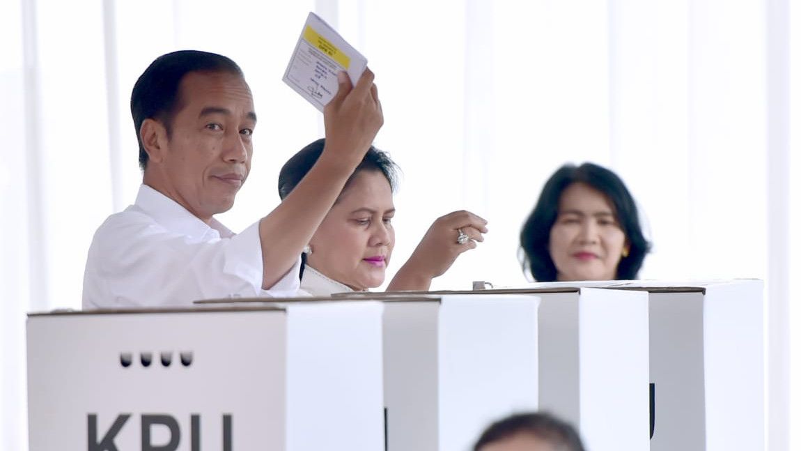 Disambangi Pejabat KPU, Jokowi Berpesan: Sebisa Mungkin Kampanye Dipersingkat