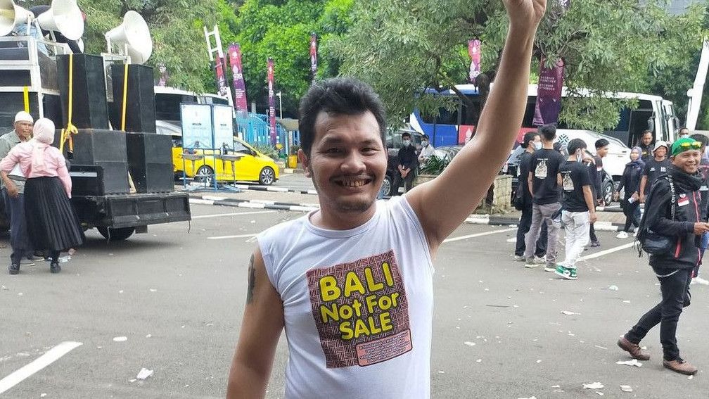 Ucapkan Selamat Ulang Tahun ke Jokowi, Nicho Silalahi: Saya Harap Bapak Jadi Negarawan yang Bersedia Mundur