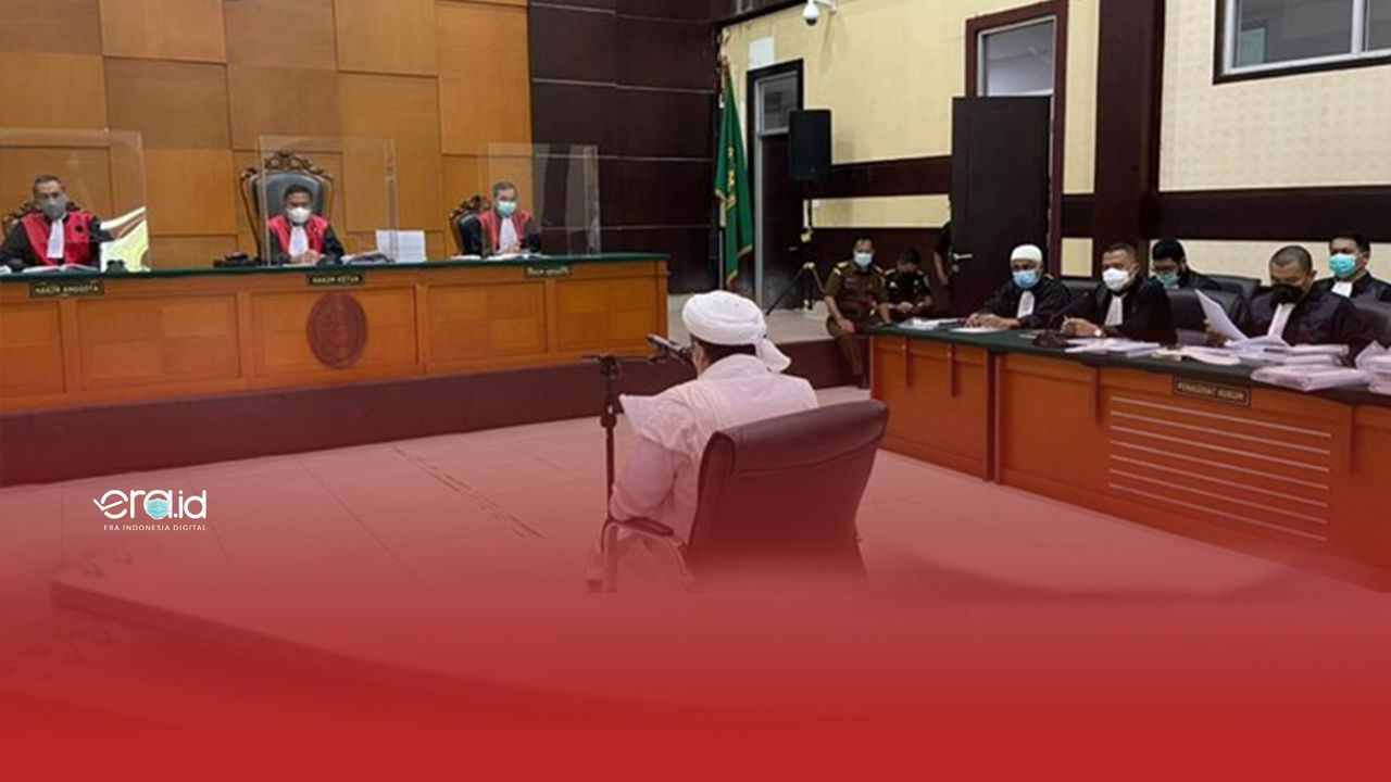 Putusan Sela, Hakim Tolak Eksepsi Habib Rizieq Shihab Dalam Kasus Petamburan