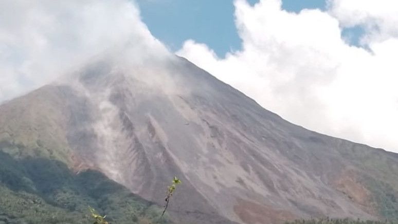 Warga Diharapkan Waspadai Potensi Awan Panas Guguran Karangetang, Kubah Lava Lama Masih Ada di Puncak