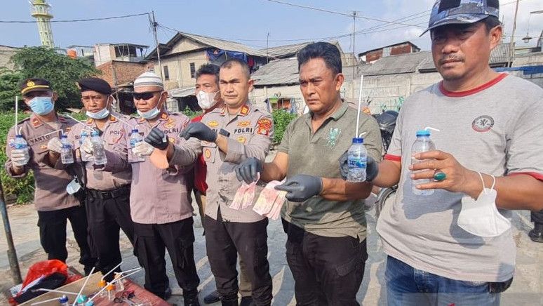 Polisi Tangkap 2 Pengedar Sabu di Kampung Boncos Palmerah Jakbar