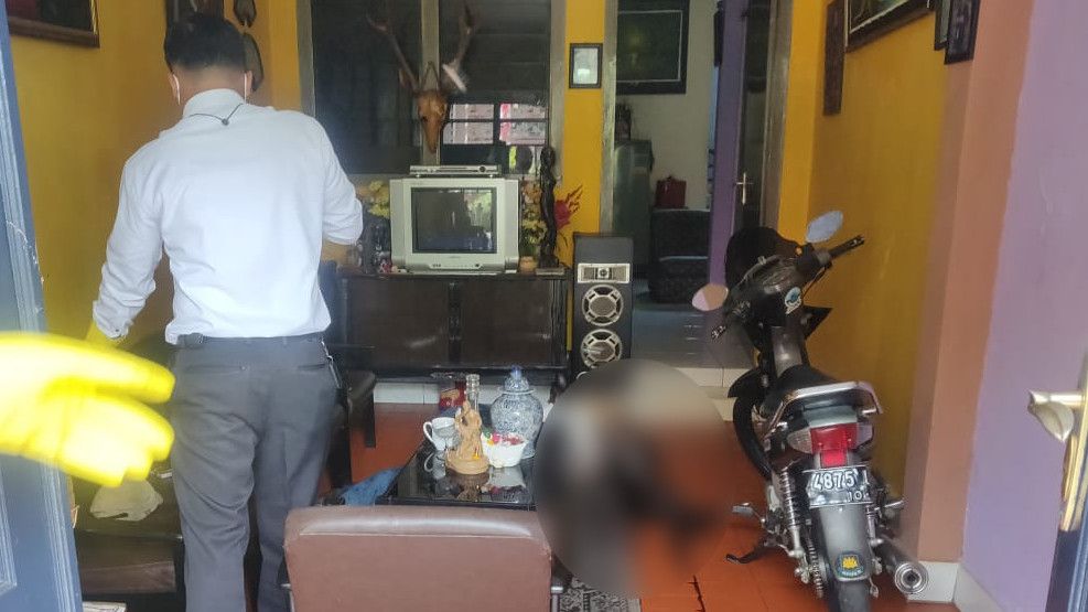 Sempat 4 Hari Tak Keluar Rumah, Pria Paruh Baya di Bogor Ditemukan Tewas di Rumahnya