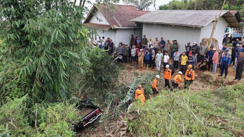 Mobil Pick Up dari Majalengka Masuk Jurang di Ciamis, 8 Penumpang Tewas