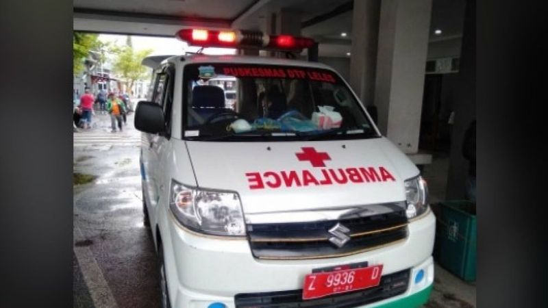 Ini Alasan Mengapa Kata "Ambulance" Di Mobil Ambulans Ditulis Terbalik ...