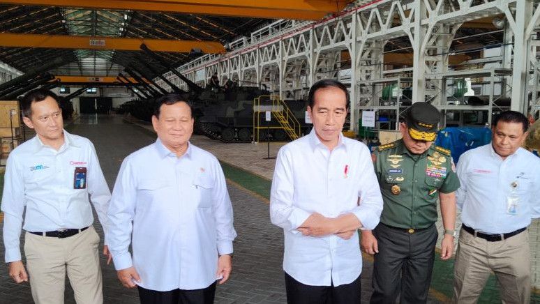 PT Pindad Rutin Ekspor Amunisi ke AS, Jokowi Yakin Jadi Top 50 Industri Pertahanan Dunia pada 2025