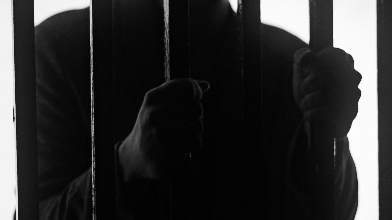 Tiga Polisi di Denpasar Ditahan Imbas Pria Cabul Dikeroyok hingga Tewas dalam Tahanan