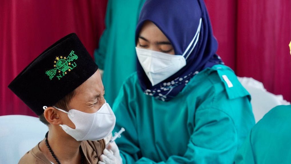 Minat Vaksin Masyarakat Berkurang, Bio Farma Usul RI Tiru Singapura: Tak Vaksinasi, Biaya Perawatan COVID-19 Tak Ditanggung