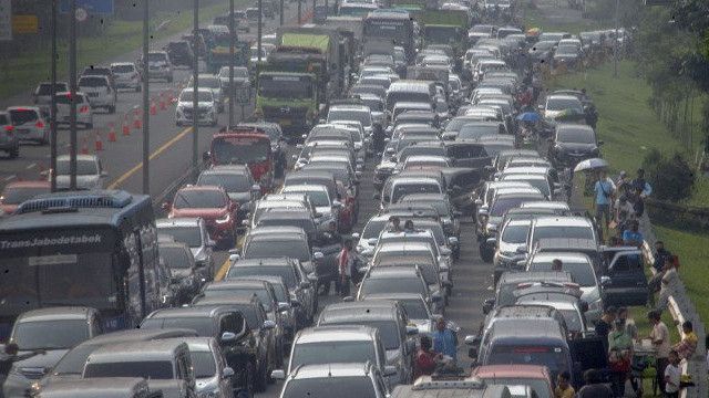 Menhub Minta Masyarakat Pulang Sebelum Tanggal 6 Mei: Ada 2 Titik Kepadatan Arus Balik Yakni Tol Semarang-Jakarta dan Penyeberangan Bakauheni