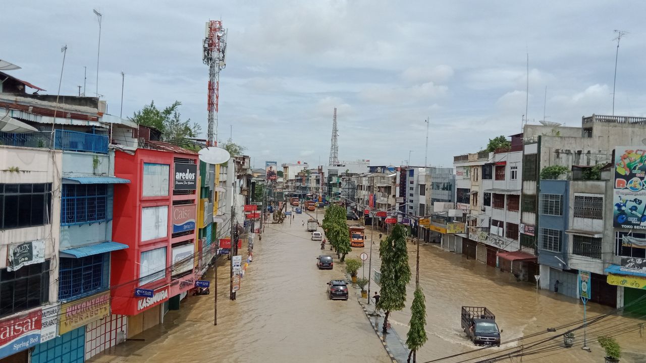 Pemprov Sumut Turun Tangan Atasi Banjir Kota Medan, Wali Kota Medan Bobby Sudah 'Tak Sanggup?'