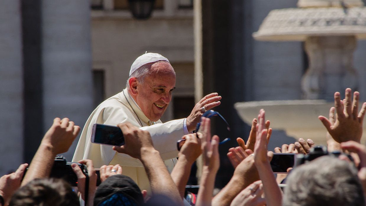 Vatikan Tolak Berkati Pernikahan Sipil Sesama Jenis, Tapi Tetap Terima Kaum LGBTQ