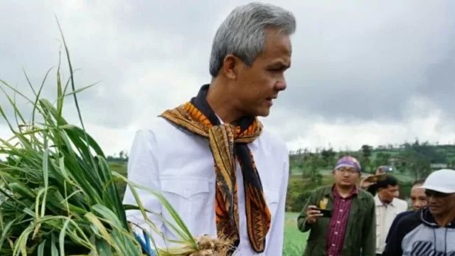 Hasil Survei SMRC: Ganjar Pranowo Unggul di Internet dan Media Sosial