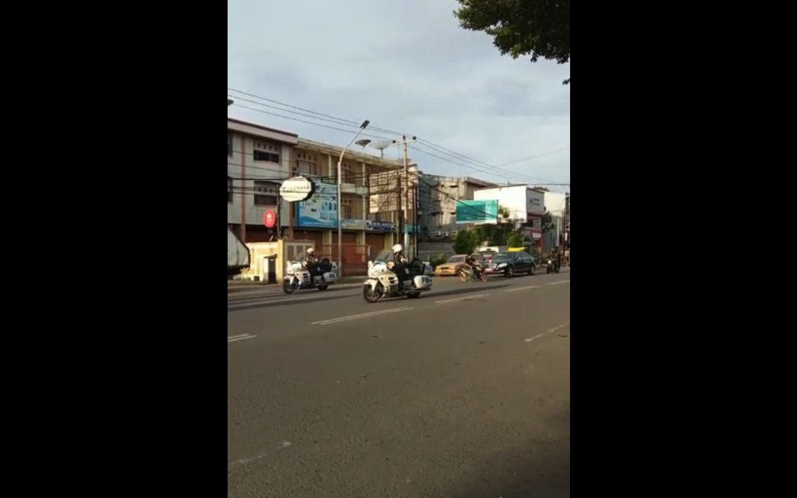 Pengakuan Pemotor yang Nyaris Tabrak Mobil Presiden di Makassar, Dilepas Jokowi, Dibina Polisi