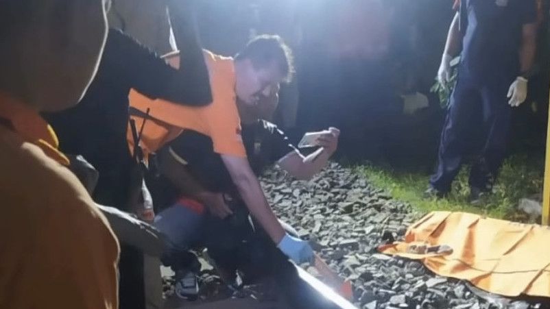 Pemuda Asal Lamongan Tewas Disambar Kereta Api di Wonokromo Surabaya